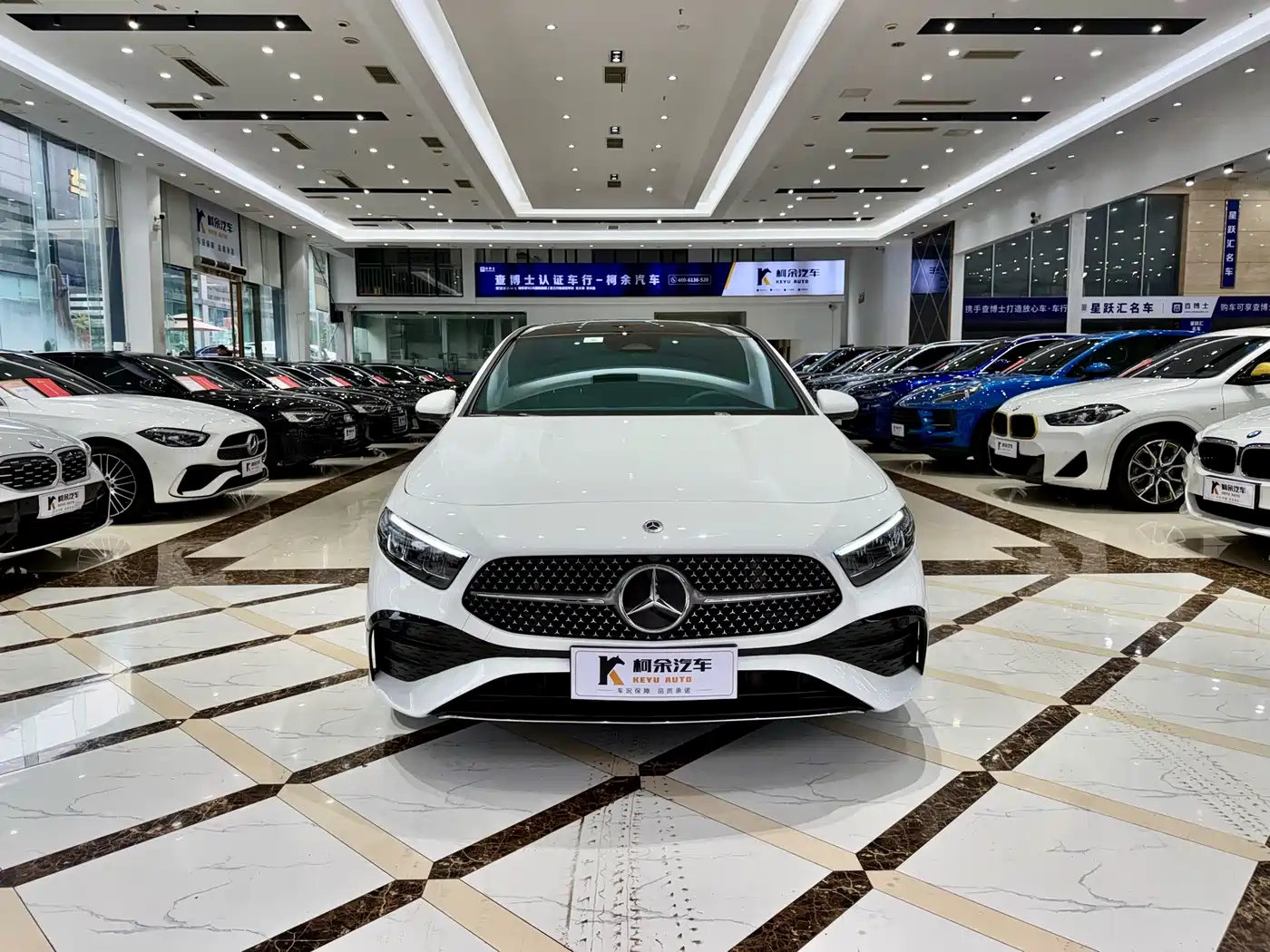 Mercedes-Benz A-Class 2023 A 200 L Fashion фото 3