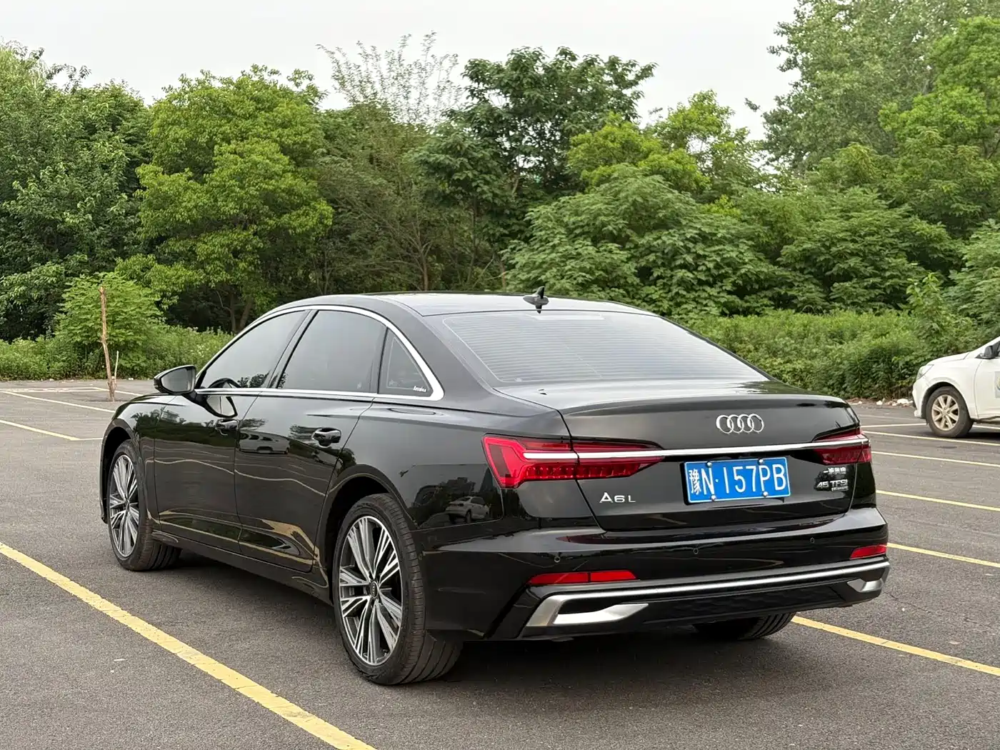 Audi A6L 2025 45 TFSI quattro Premium Sport фото 6