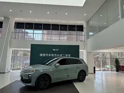 Li Auto L6