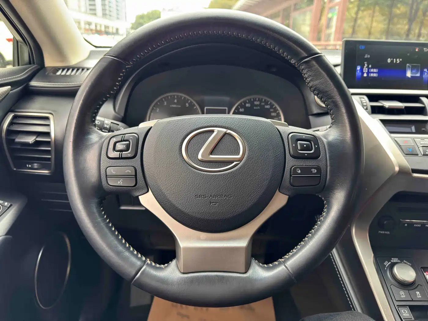 Lexus NX 2015 200 FWD Premium фото 5