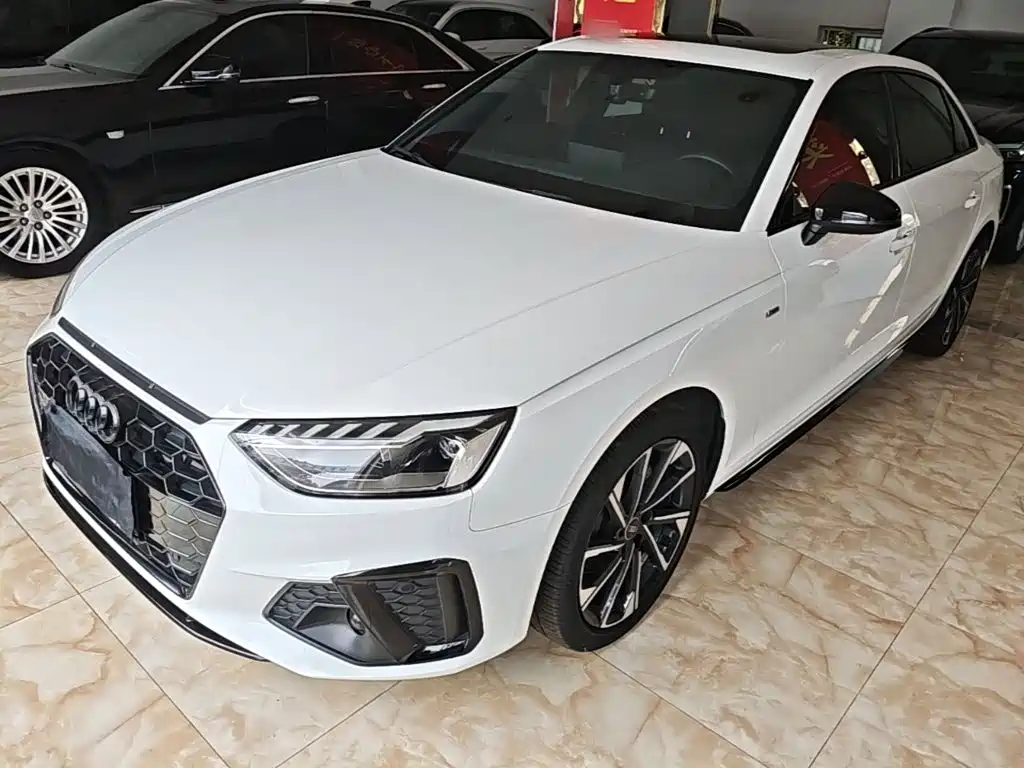 Audi A4L 2023 40 TFSI Luxury Sport