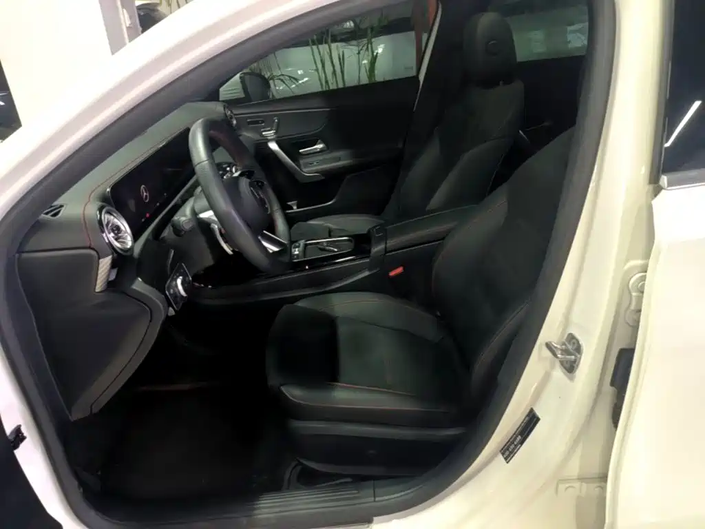 Mercedes-Benz A-Class 2025 2025 A 200 L Fashion Edition