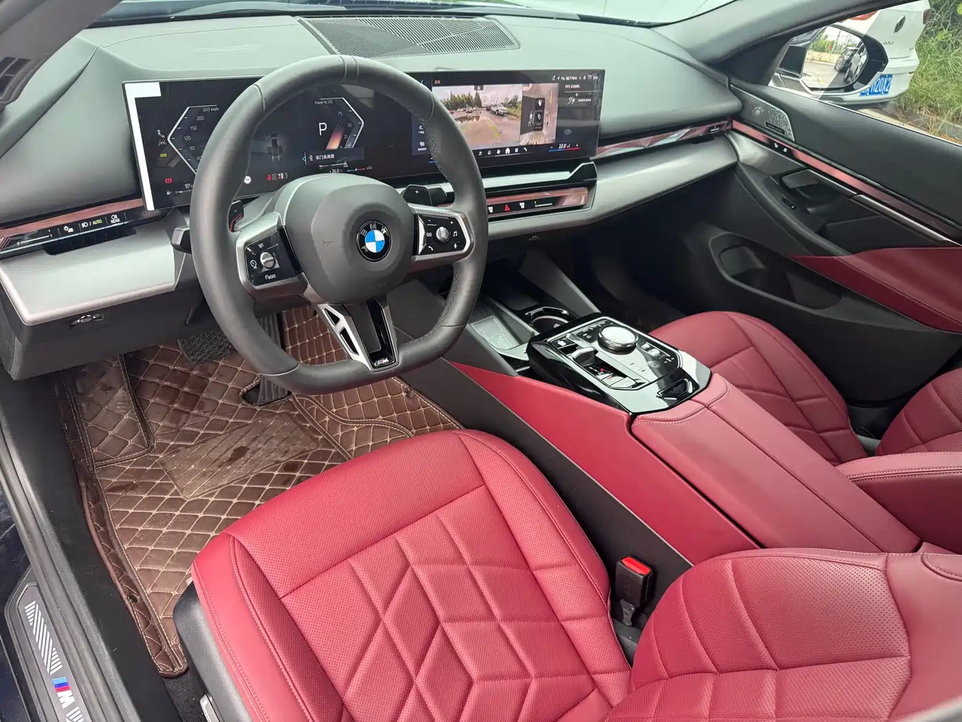 Фото 6 - BMW 5 Series