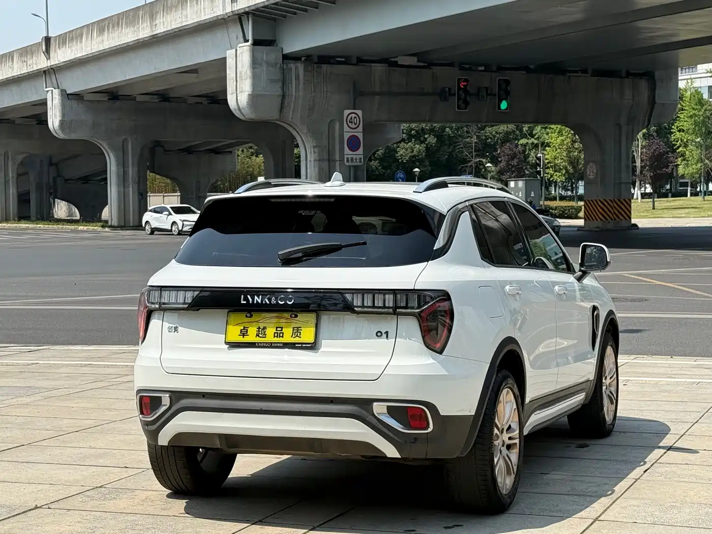 Lynk & Co 01 2017 2.0T 2WD Pro Version фото 8