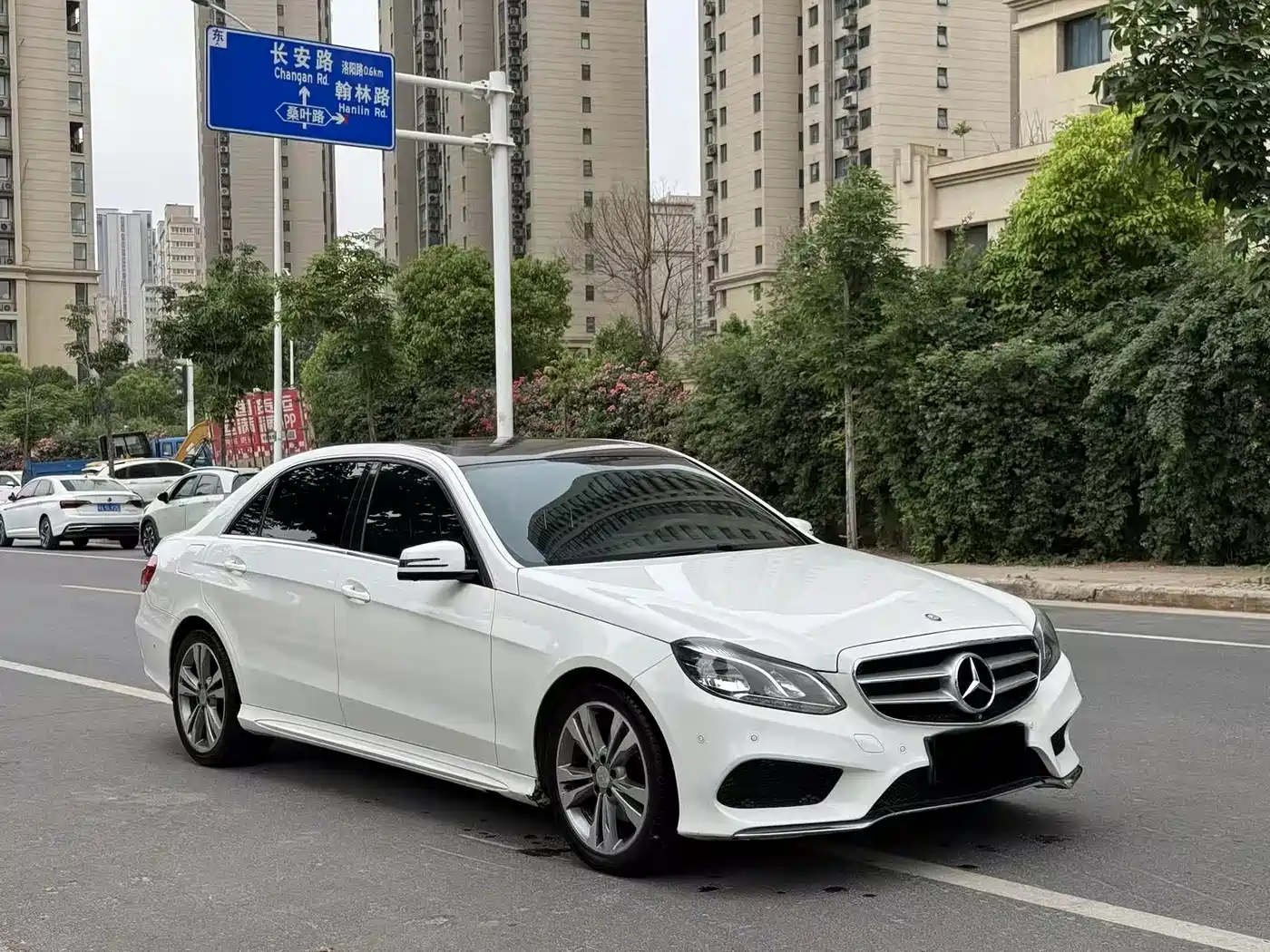 Mercedes-Benz E-Class 2015 Facelift E 260 L Sport фото 3