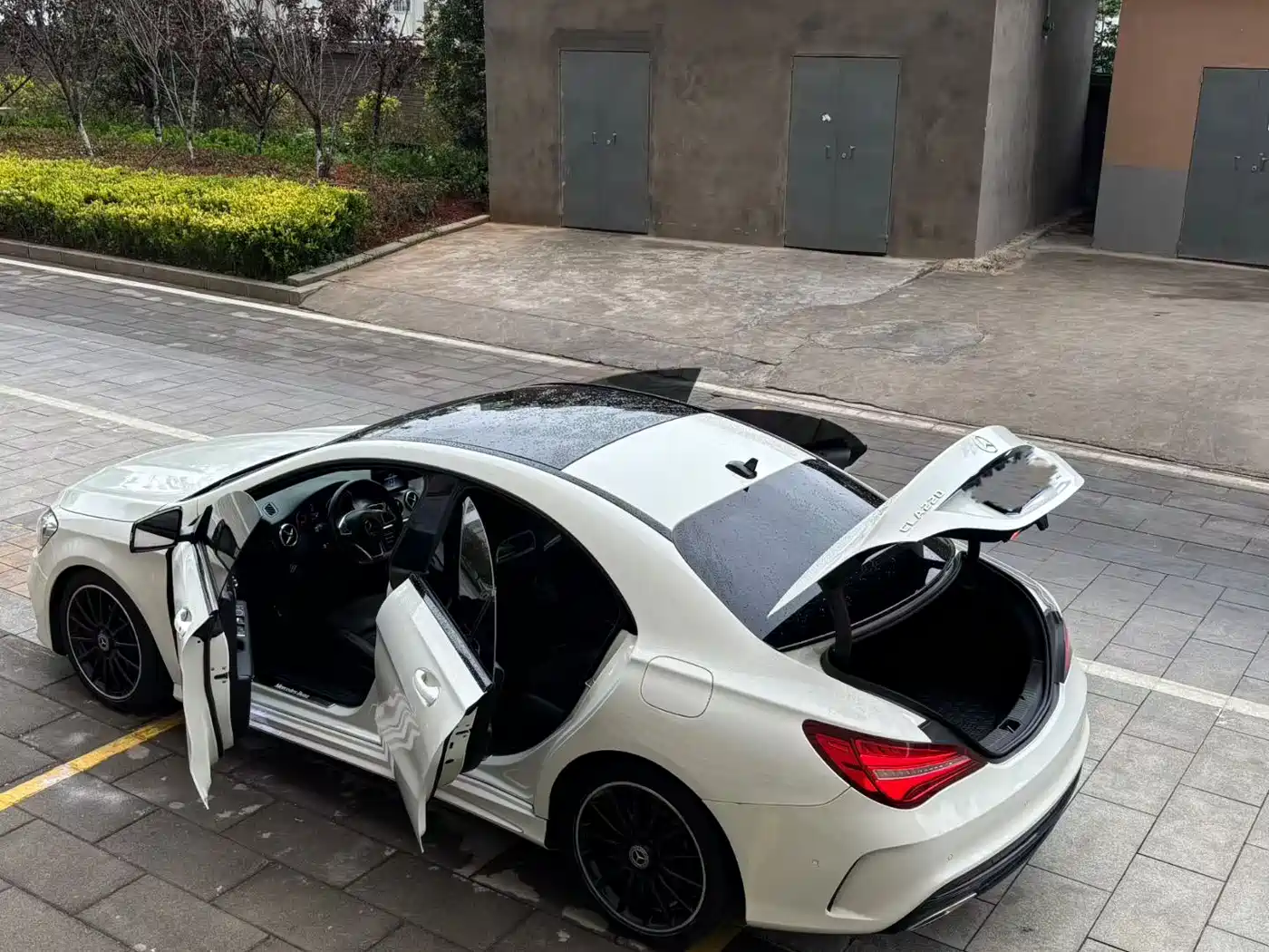 Mercedes-Benz CLA (Import) 2017 CLA 220 4MATIC фото 9