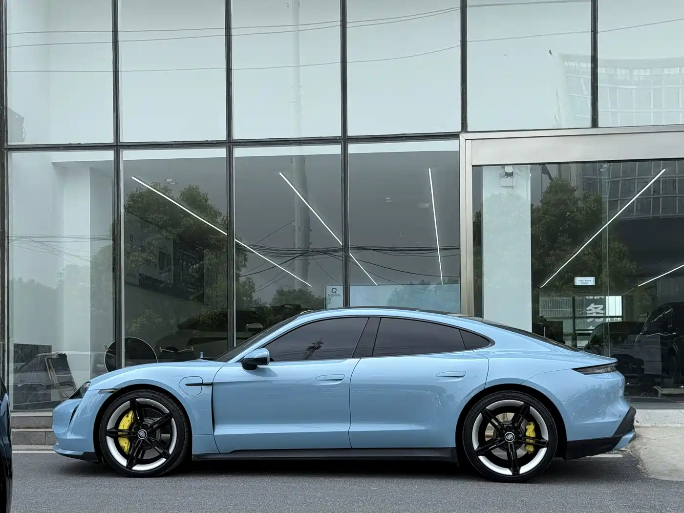 Porsche Taycan 2020 Taycan фото 7