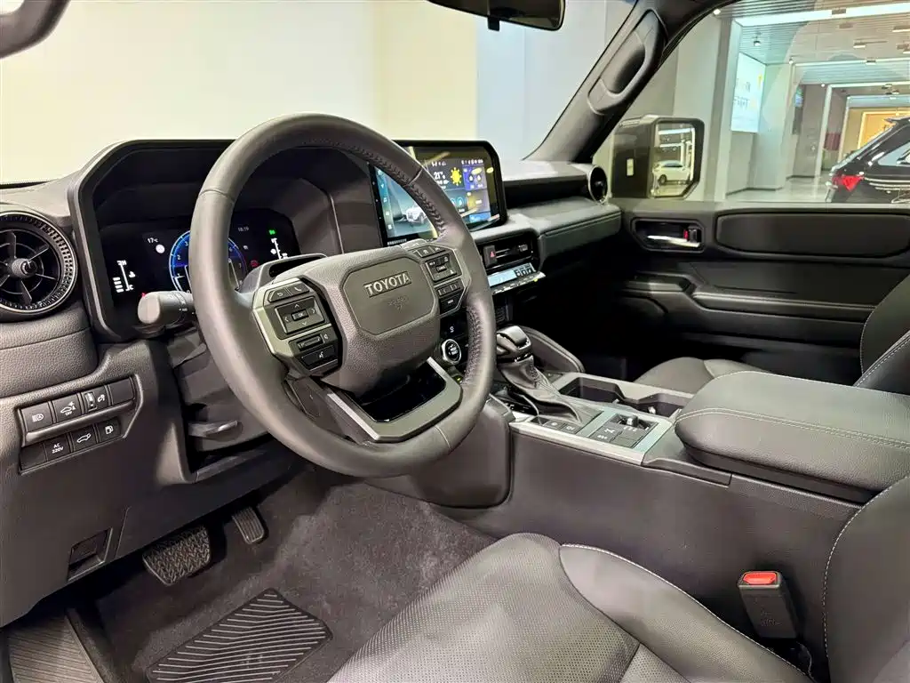 Toyota Prado 2024 2.4T All-Terrain TX Edition 5-Seater фото 23