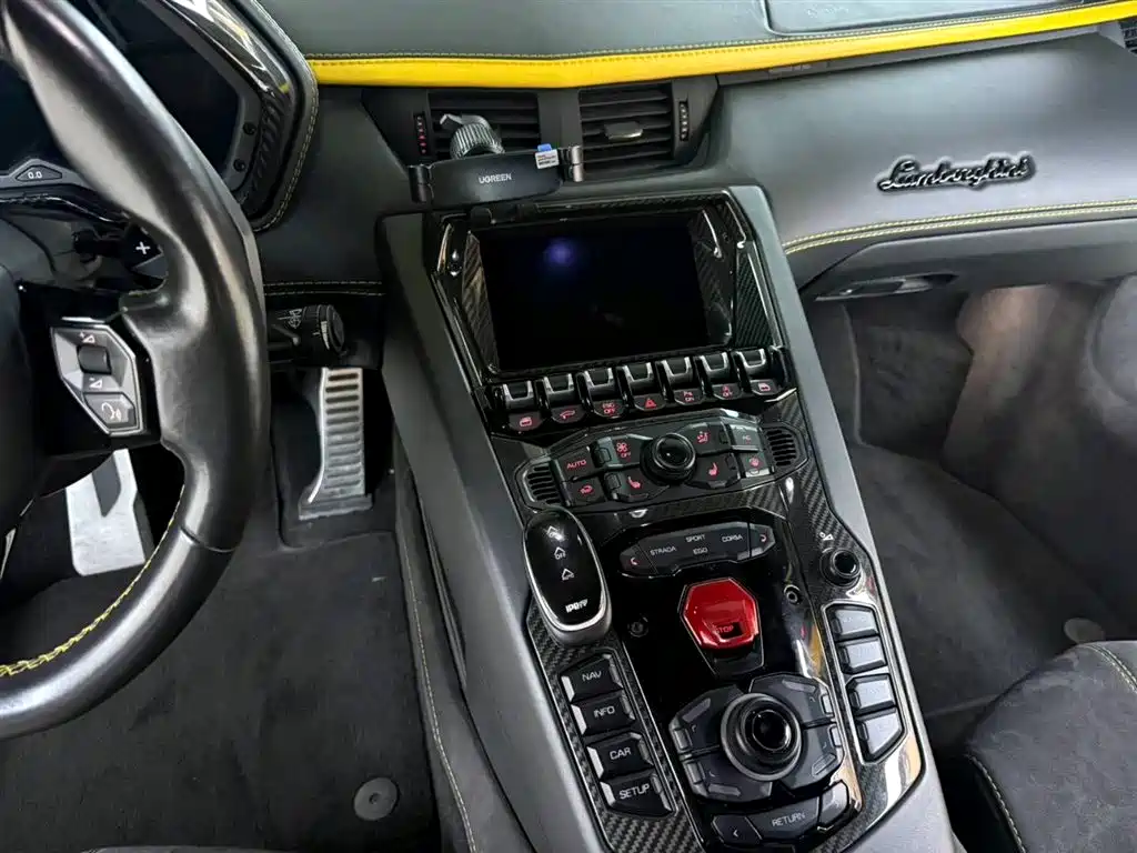Lamborghini Aventador 2017 Aventador S фото 14