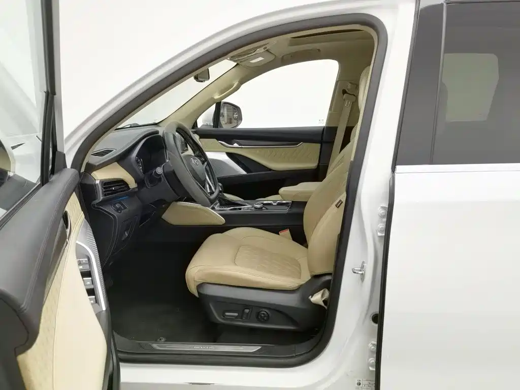 SAIC Maxus D90 2018 2017 2.0T Automatic 4WD Sirius