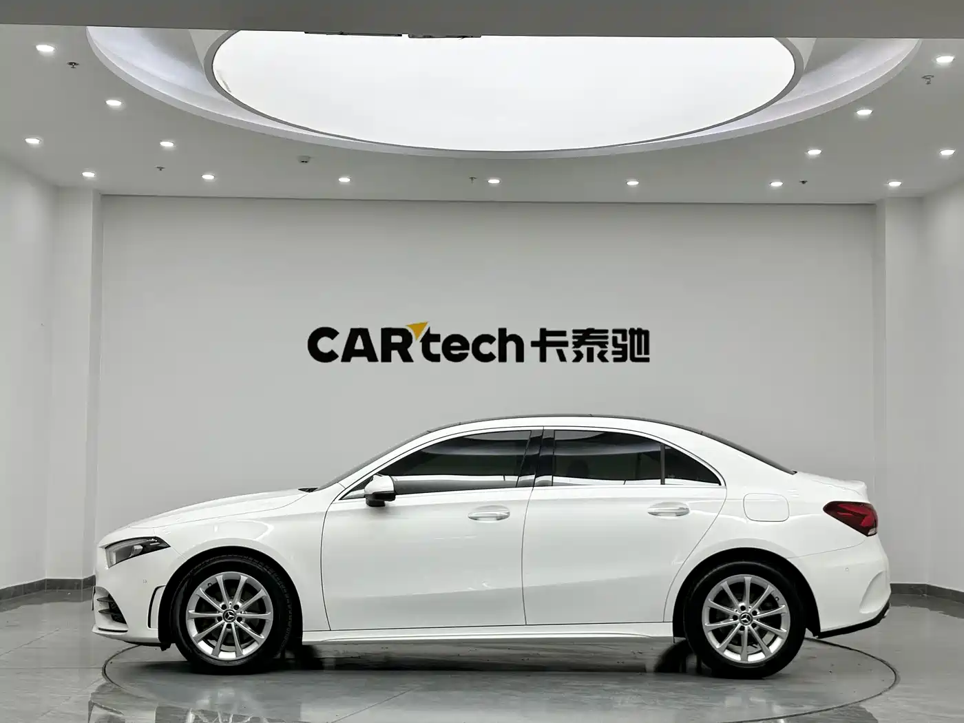 Mercedes-Benz A-Class 2020 A 200 L Sport Sedan фото 5