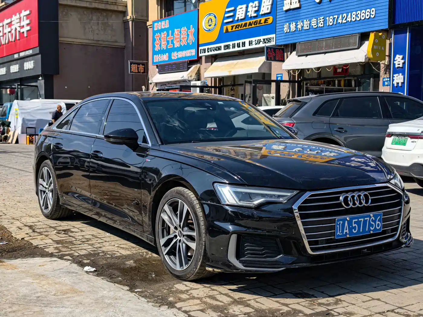 Фото 3 - Audi A6L