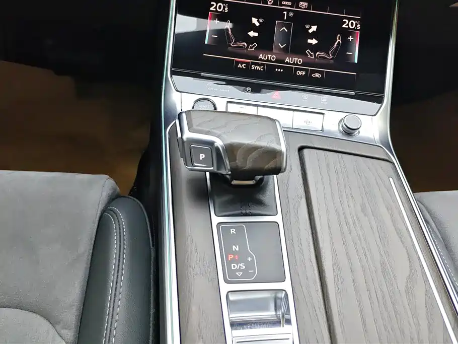 Audi A6L 2023 Facelift 40 TFSI Luxury Dynamic фото 16