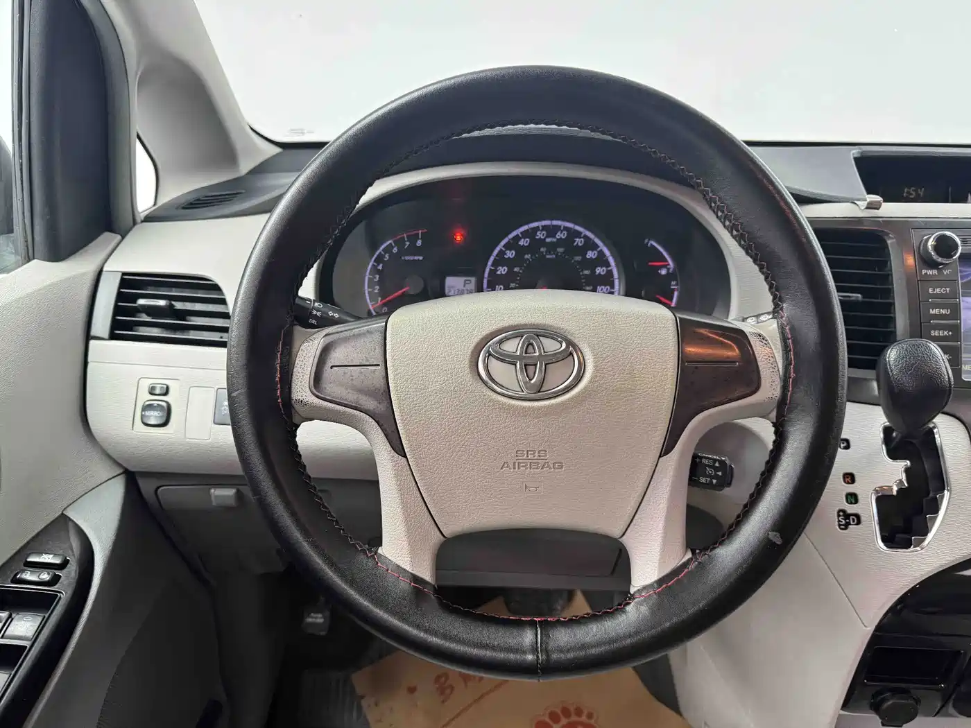 Toyota Sienna 2012