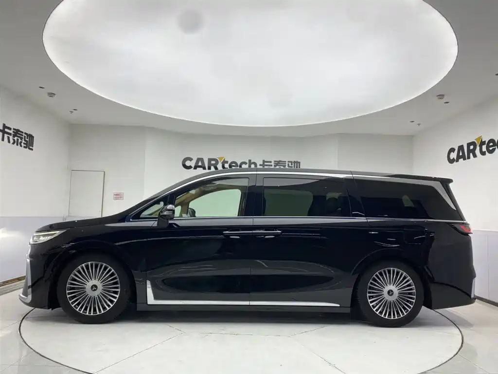 Voyah Auto Voyah Dreamer 2025 PHEV AWD Flagship Kunpeng Edition фото 5