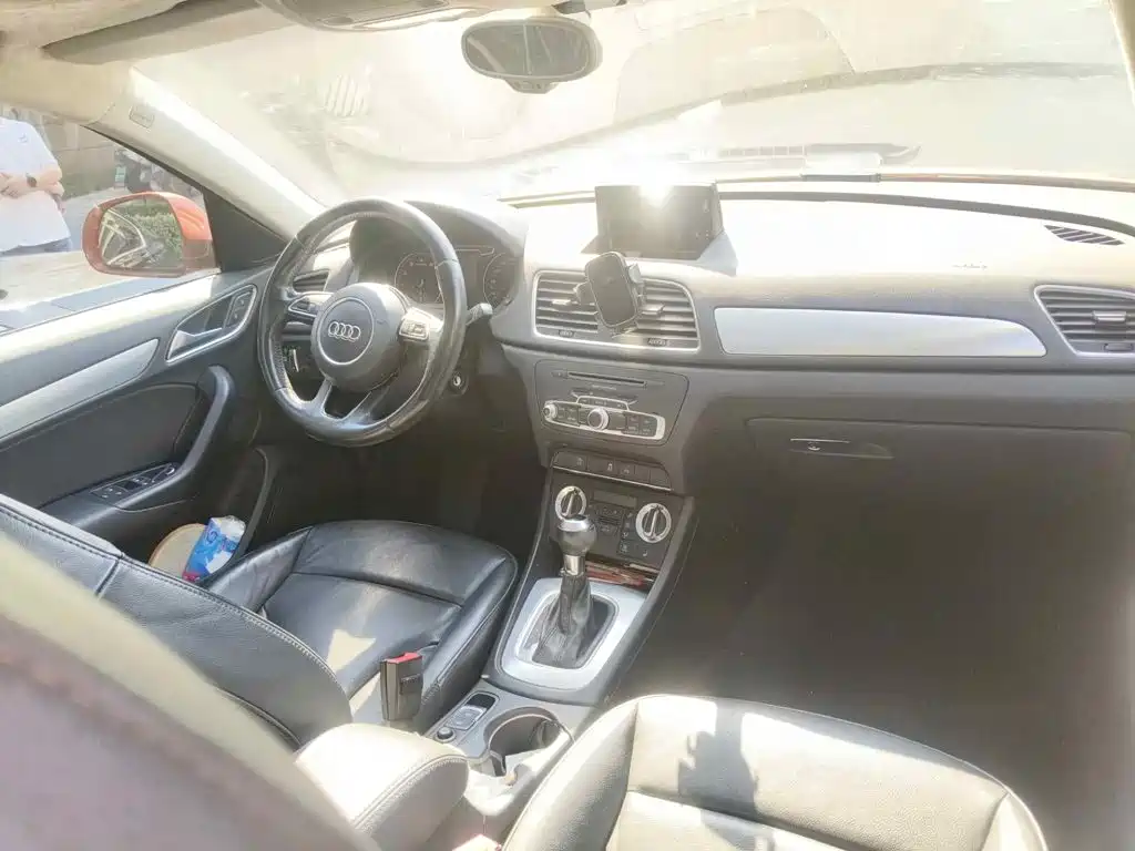 Photo 12 - Audi Q3