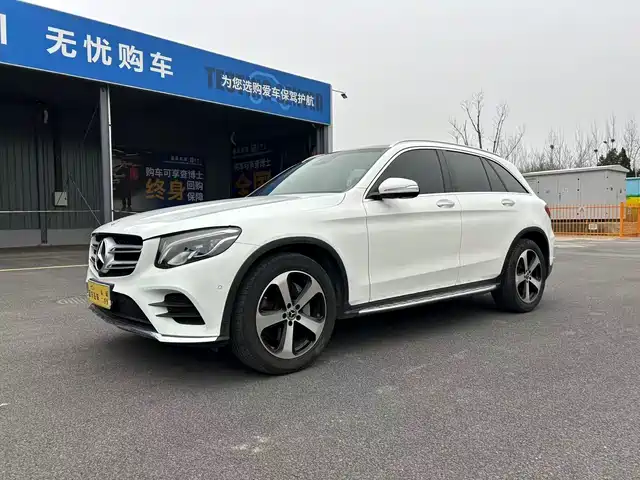 MERCEDES-BENZ GLC