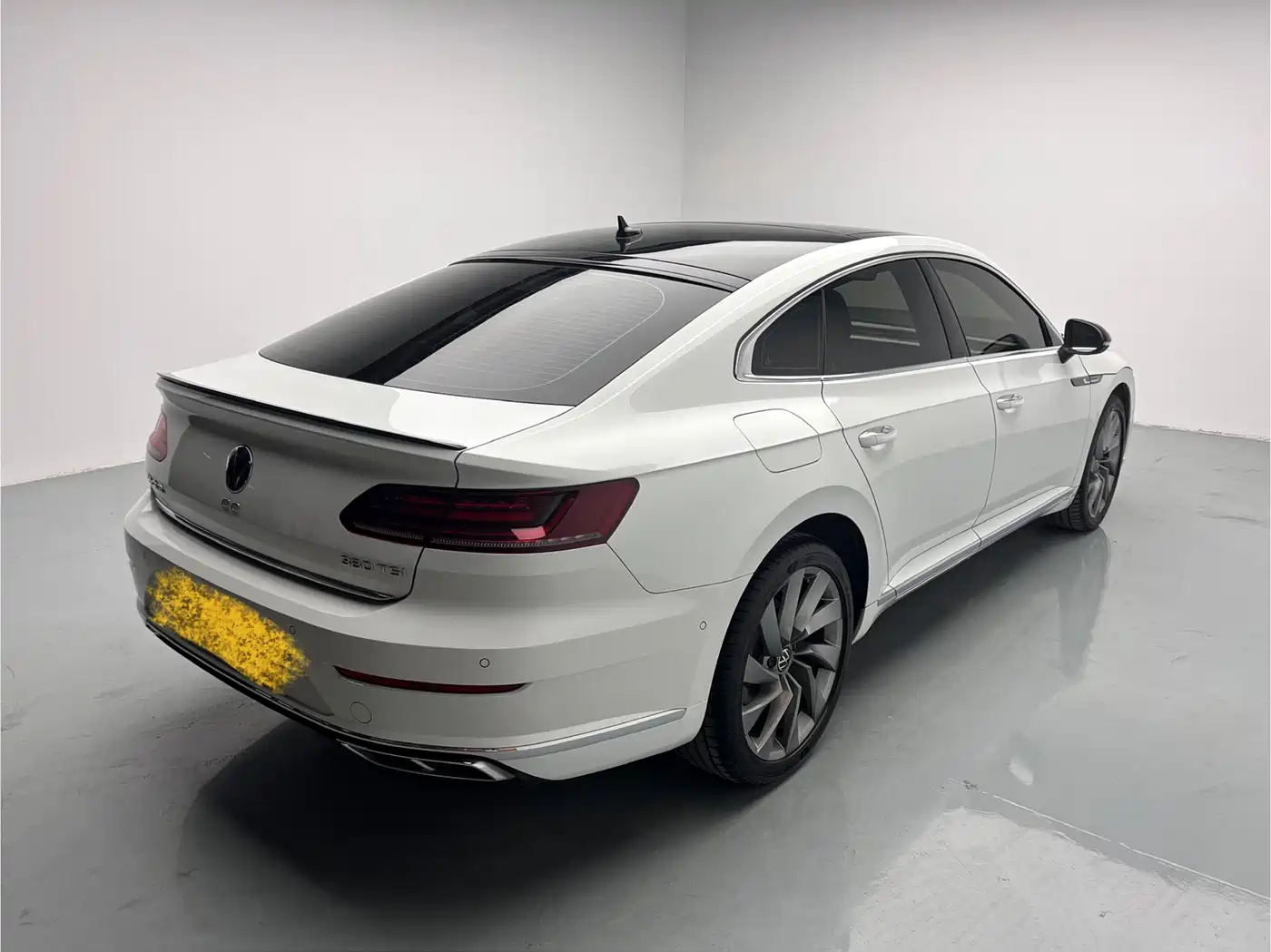 Volkswagen FAW-Volkswagen CC 2023 380TSI Eye-catching Edition фото 4