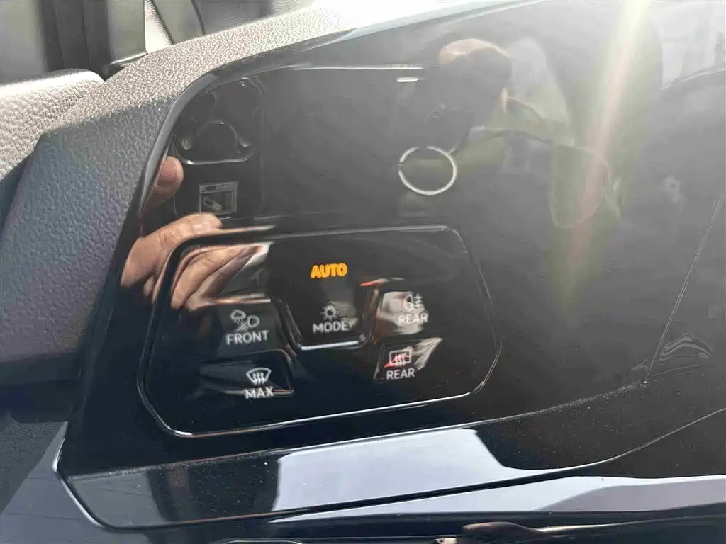 Volkswagen Golf 2021 280TSI DSG R-Line фото 12