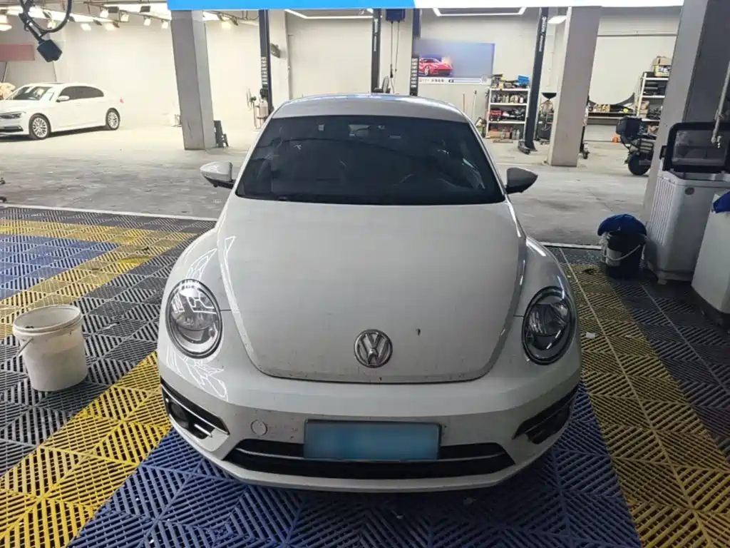 Volkswagen Beetle 2019 2018 180TSI Easy Joy Edition