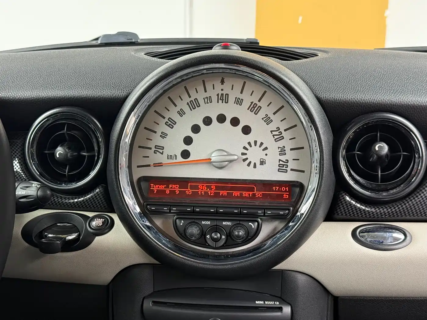 MINI 2011 Model 1.6T COOPER S фото 16