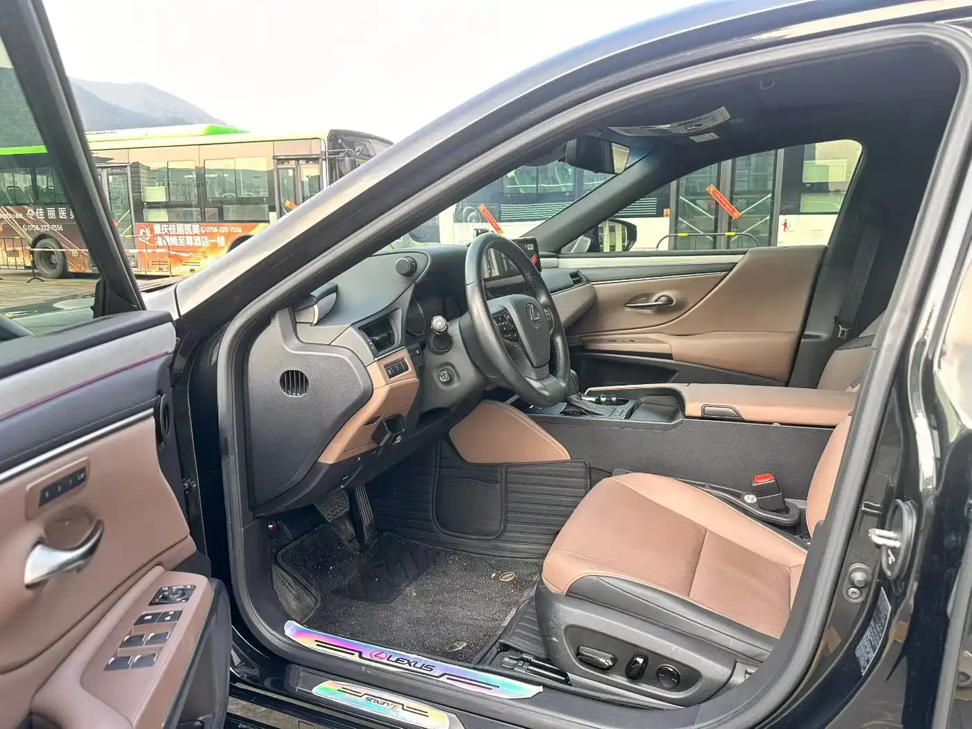 Lexus ES 2025 2025 200 Ultimate Edition