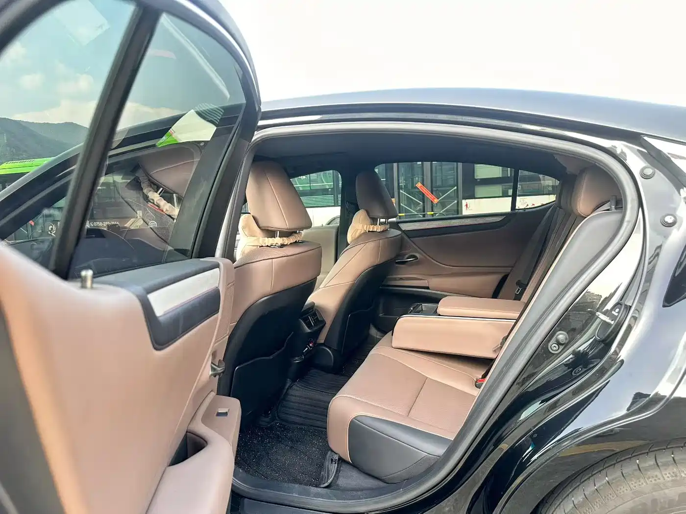 Lexus ES 2025 2025 200 Ultimate Edition