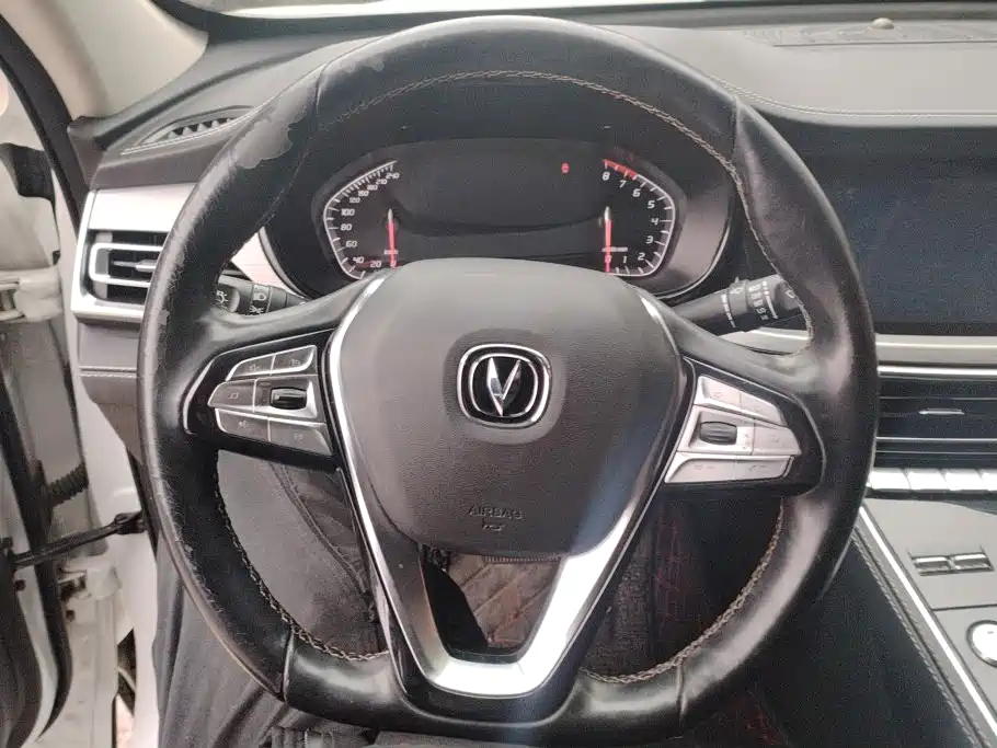Changan CS85 2019 2019 2.0T Automatic Premium Edition China V