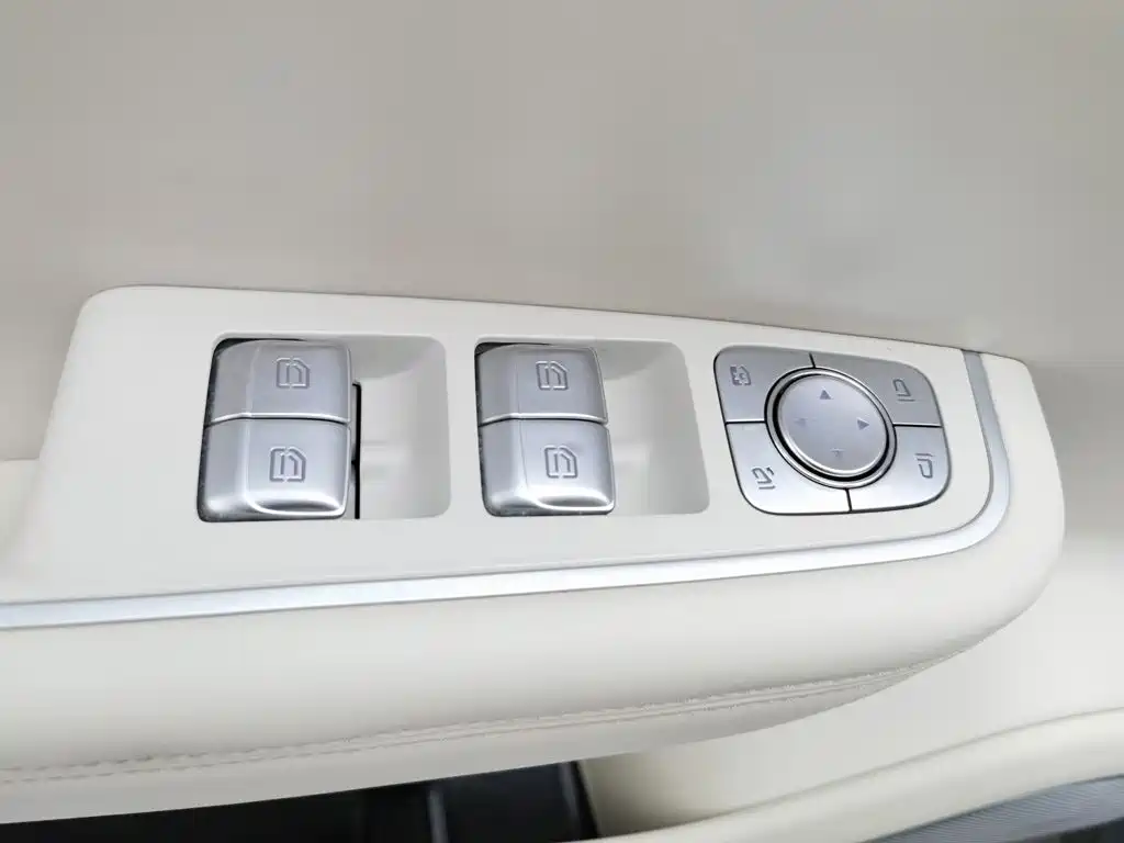 Li Auto Li ONE 2020 2020 Extended Range 6-seater