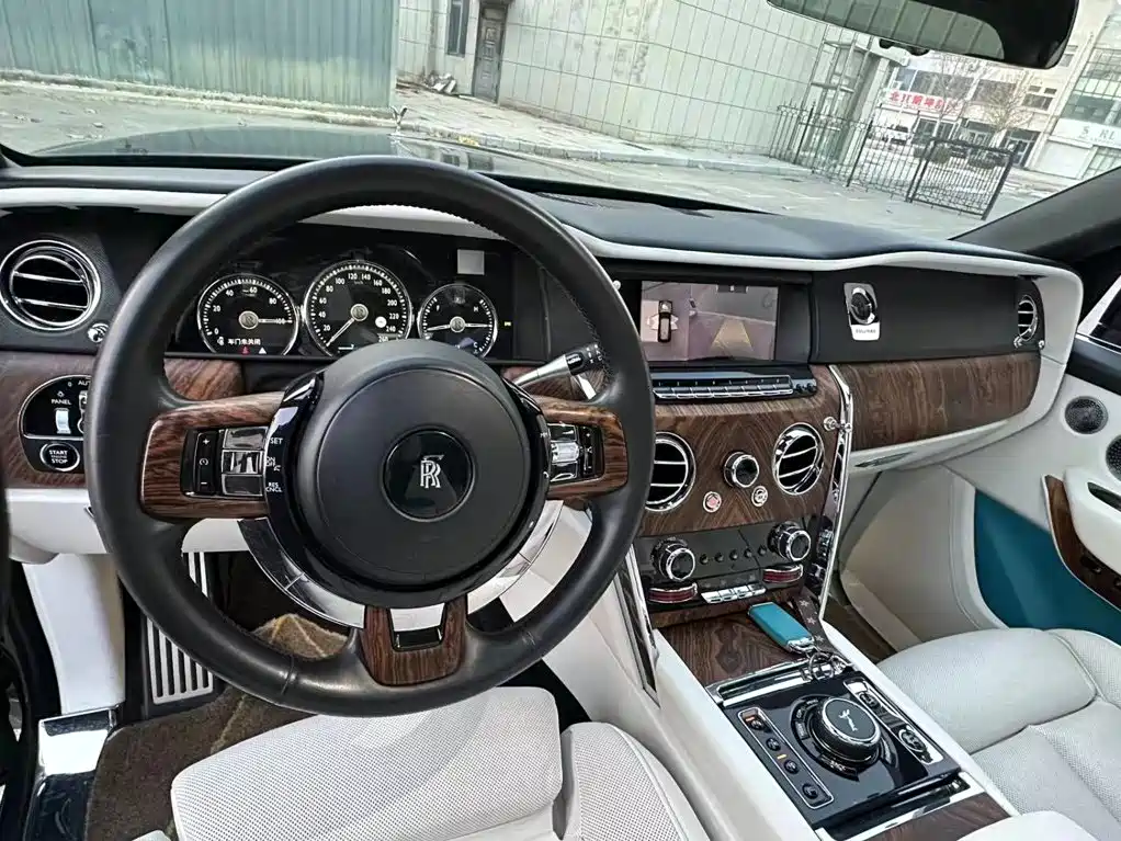 Rolls-Royce Cullinan 2019 2018 4-Seater Version