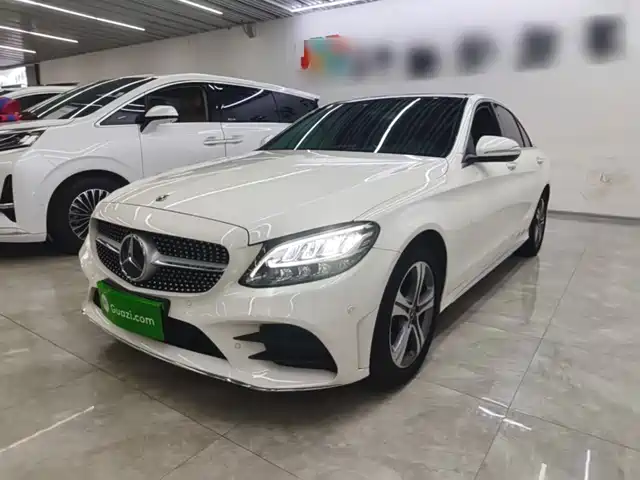 Mercedes-Benz C-Class 2020