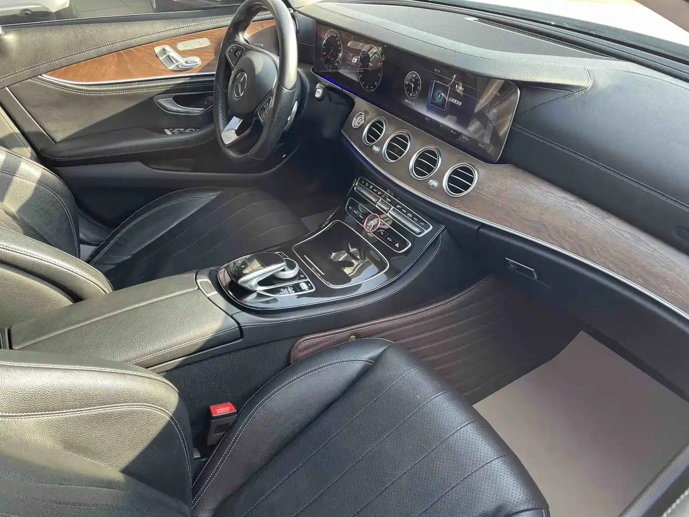 Mercedes-Benz E-Class 2017 E 300 L Luxury фото 6