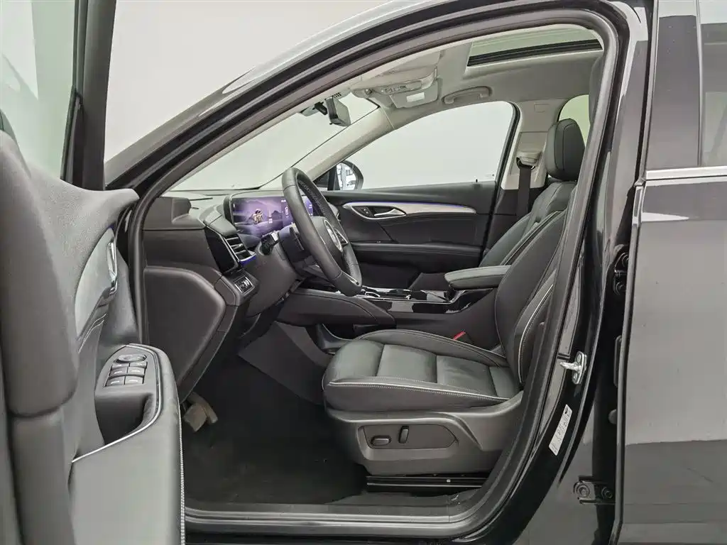 Buick Envision Plus 2025 Enclave Plus 28T 2WD Platinum Edition фото 10