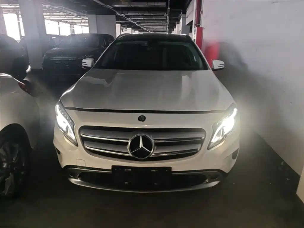 Mercedes-Benz GLA 2016 GLA 220 4MATIC Fashion фото 3