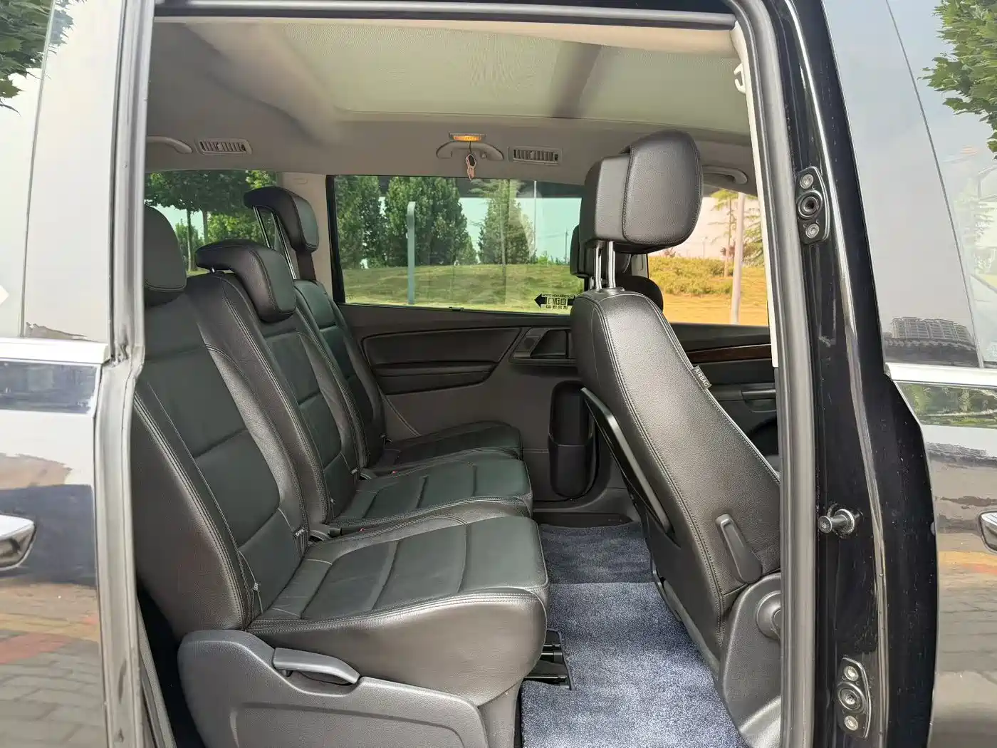 Volkswagen Sharan 2014 2.0TSI Comfort фото 6