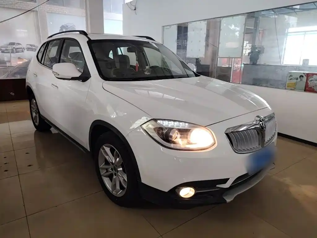 2015 Zhonghua V5