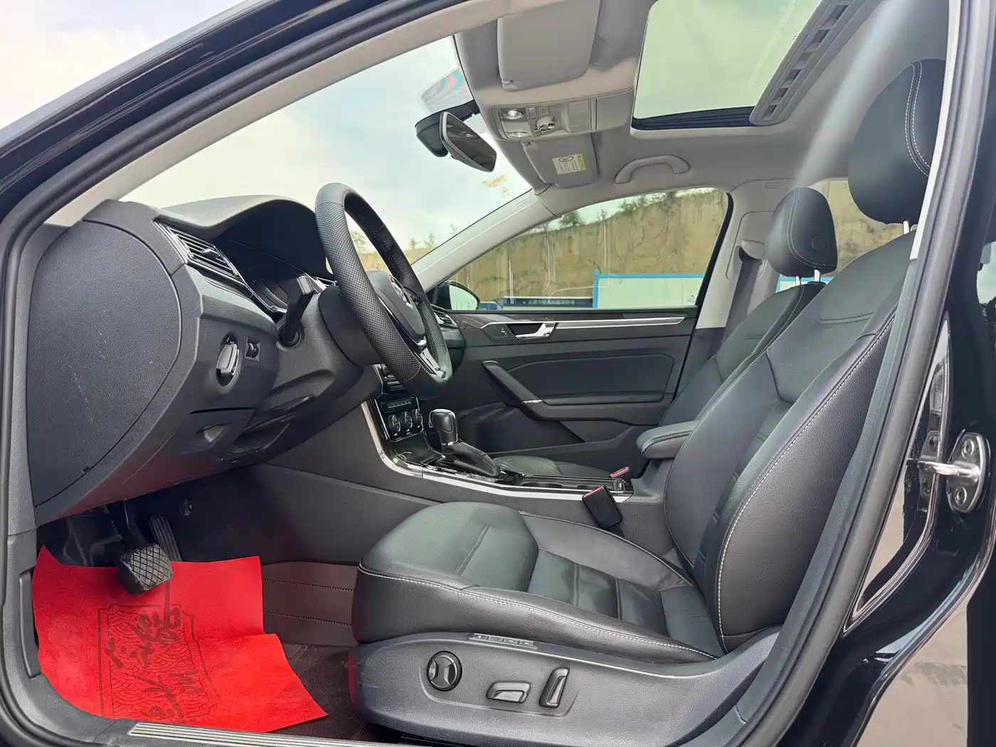 Volkswagen Passat 2016 330TSI DSG Executive Edition фото 4