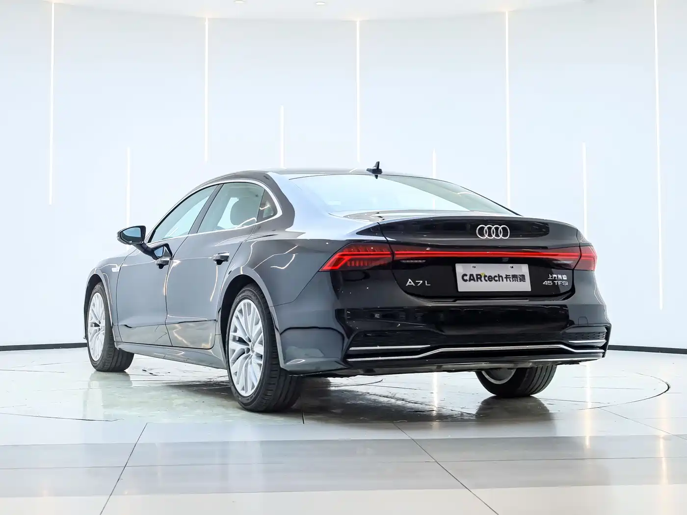 Audi A7L 2024 45TFSI S-line Dream Edition Crystal Package фото 4