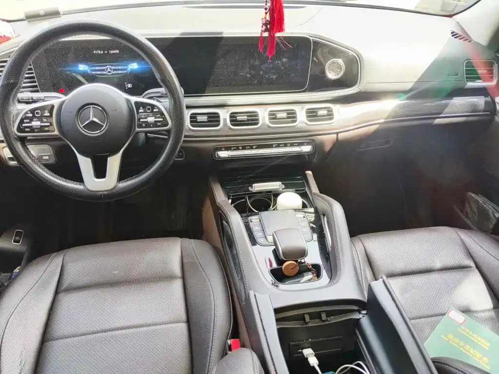 صورة 11 - Mercedes-Benz GLE