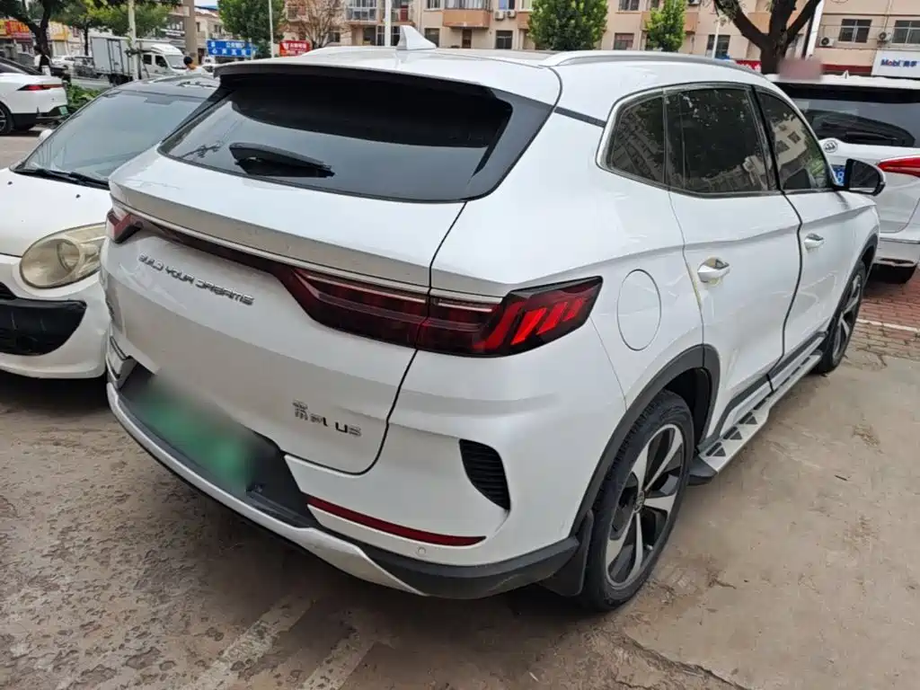 Photo 7 - BYD Song PLUS PHEV