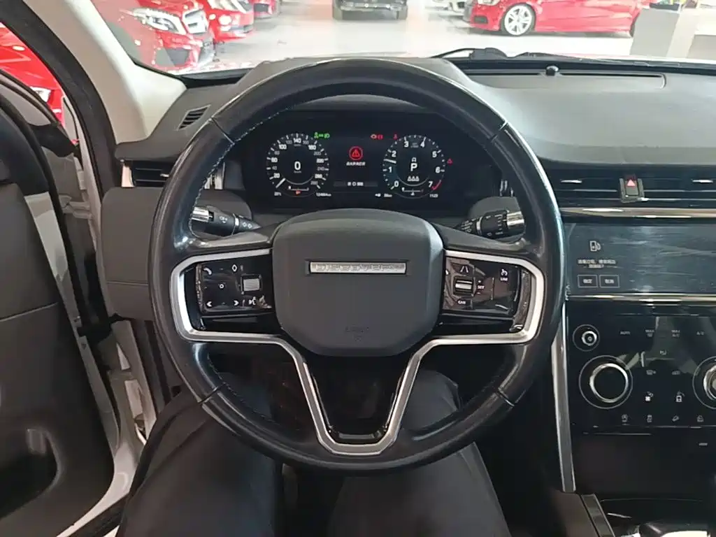 Фото 11 - Land Rover Discovery Sport