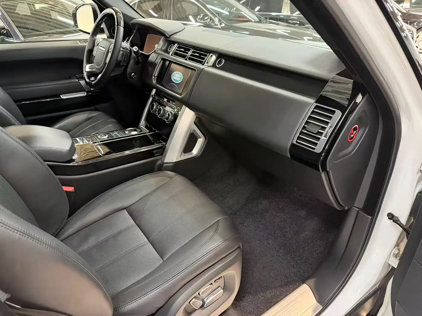 Land Rover Range Rover 2014 3.0 SC V6 Vogue SE фото 9