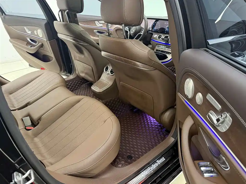 Mercedes-Benz E-Class 2022 E 300 L Luxury фото 18
