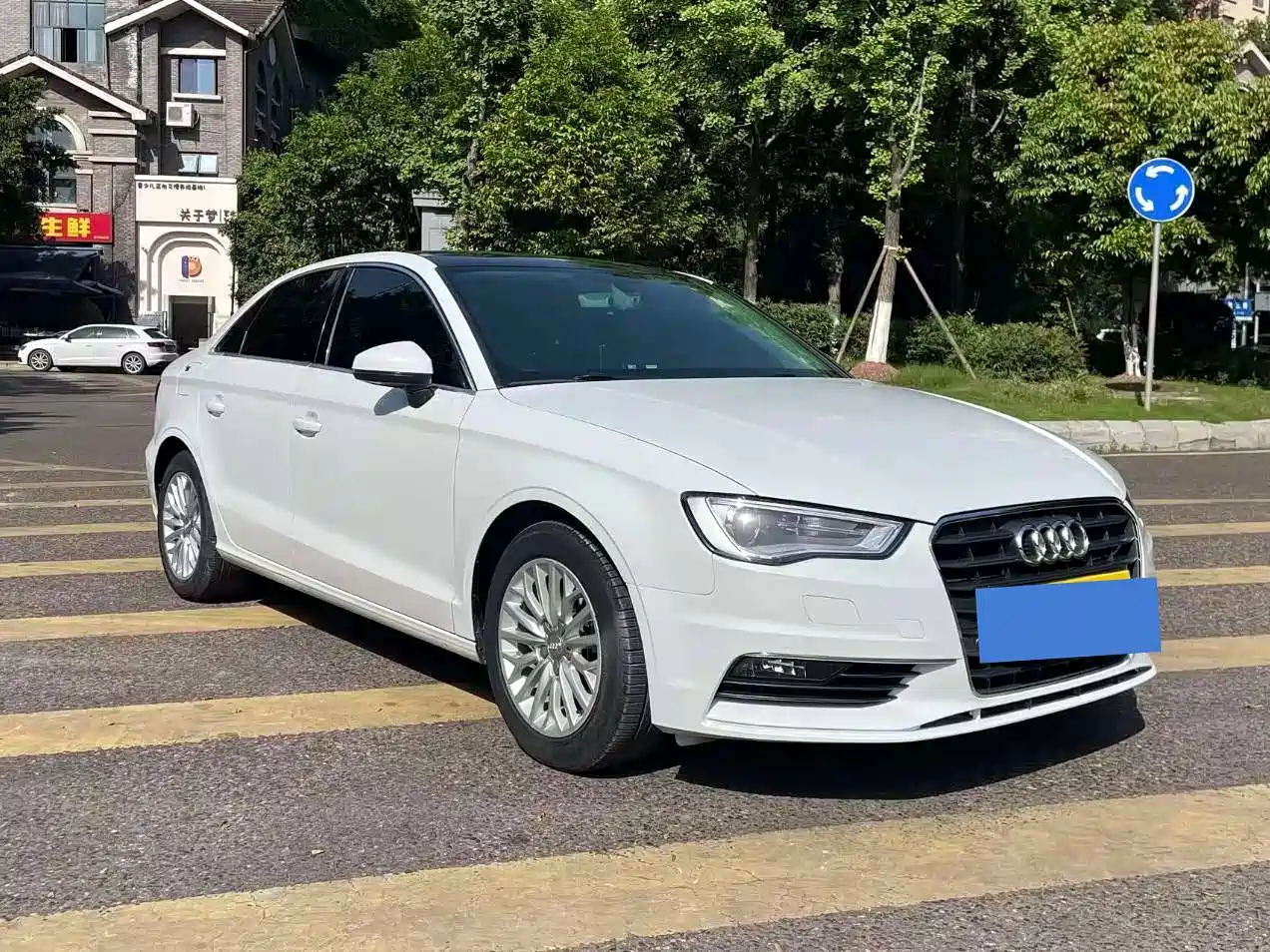 Audi A3 2016 Limousine 35 TFSI Leadership фото 2