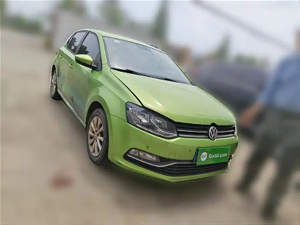 Volkswagen Polo 2014 1.6L Automatic Luxury Edition фото 25