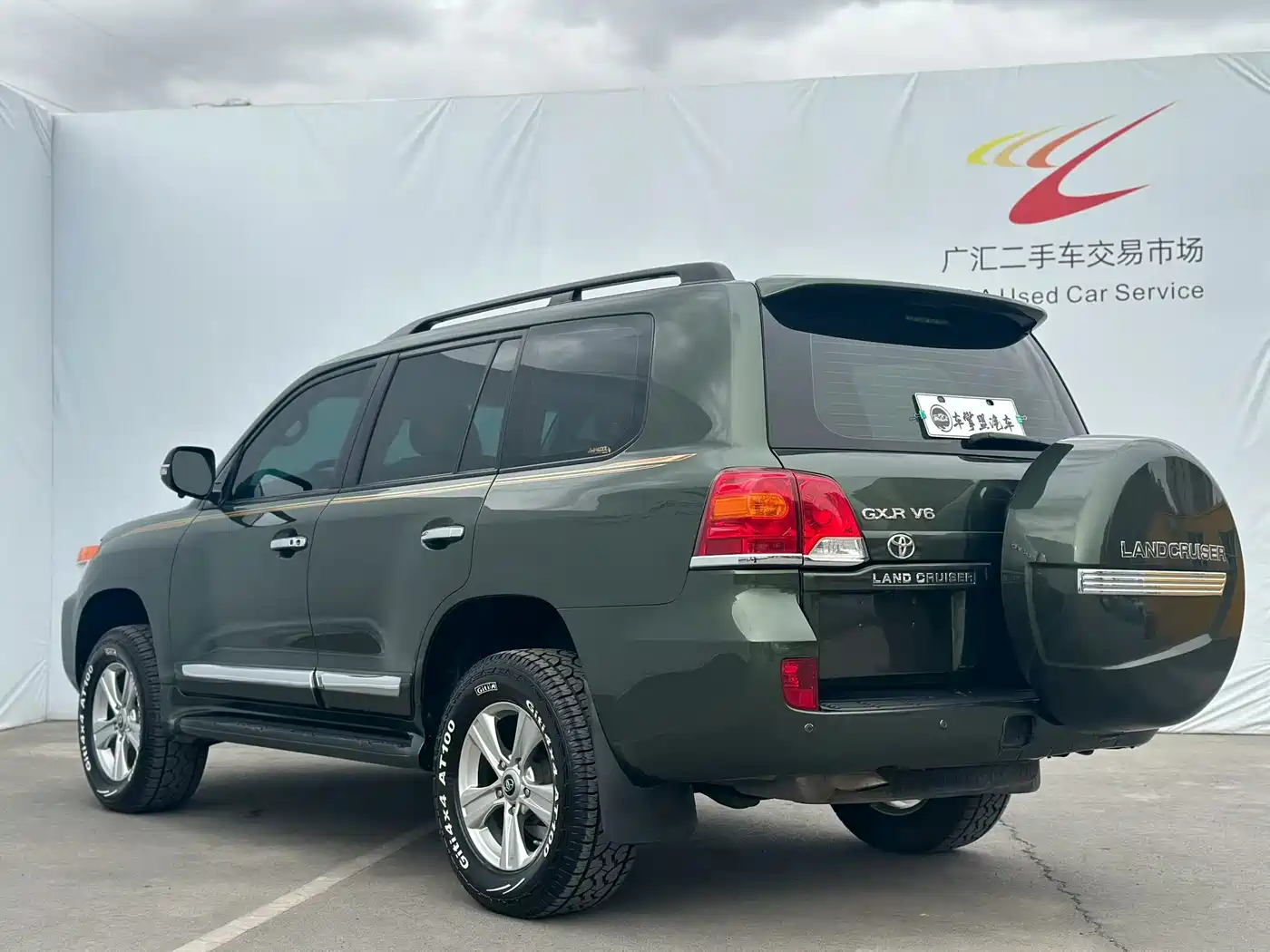 Toyota Land Cruiser (Import) 2015 4.0L V6 Middle East Limited Edition фото 7