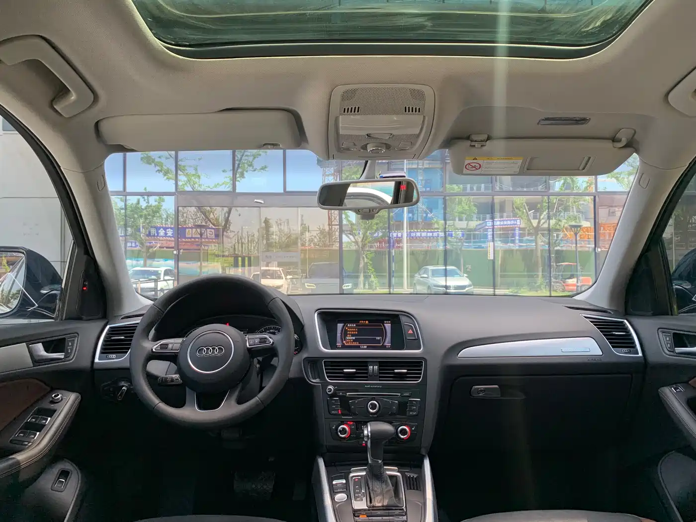Audi Q5 2018 Collector's Edition 40 TFSI Technology фото 24