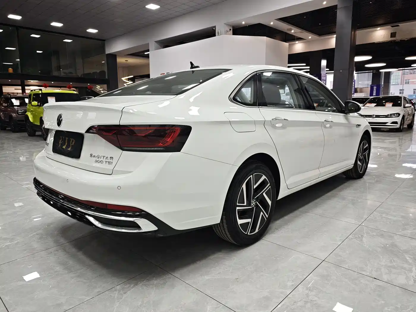 Volkswagen Sagitar 2023 300TSI DSG Surpassing Edition фото 7