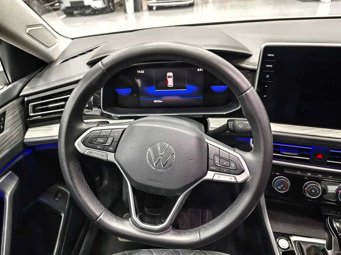 Volkswagen Sagitar 2023 300TSI DSG Surpassing Edition фото 12