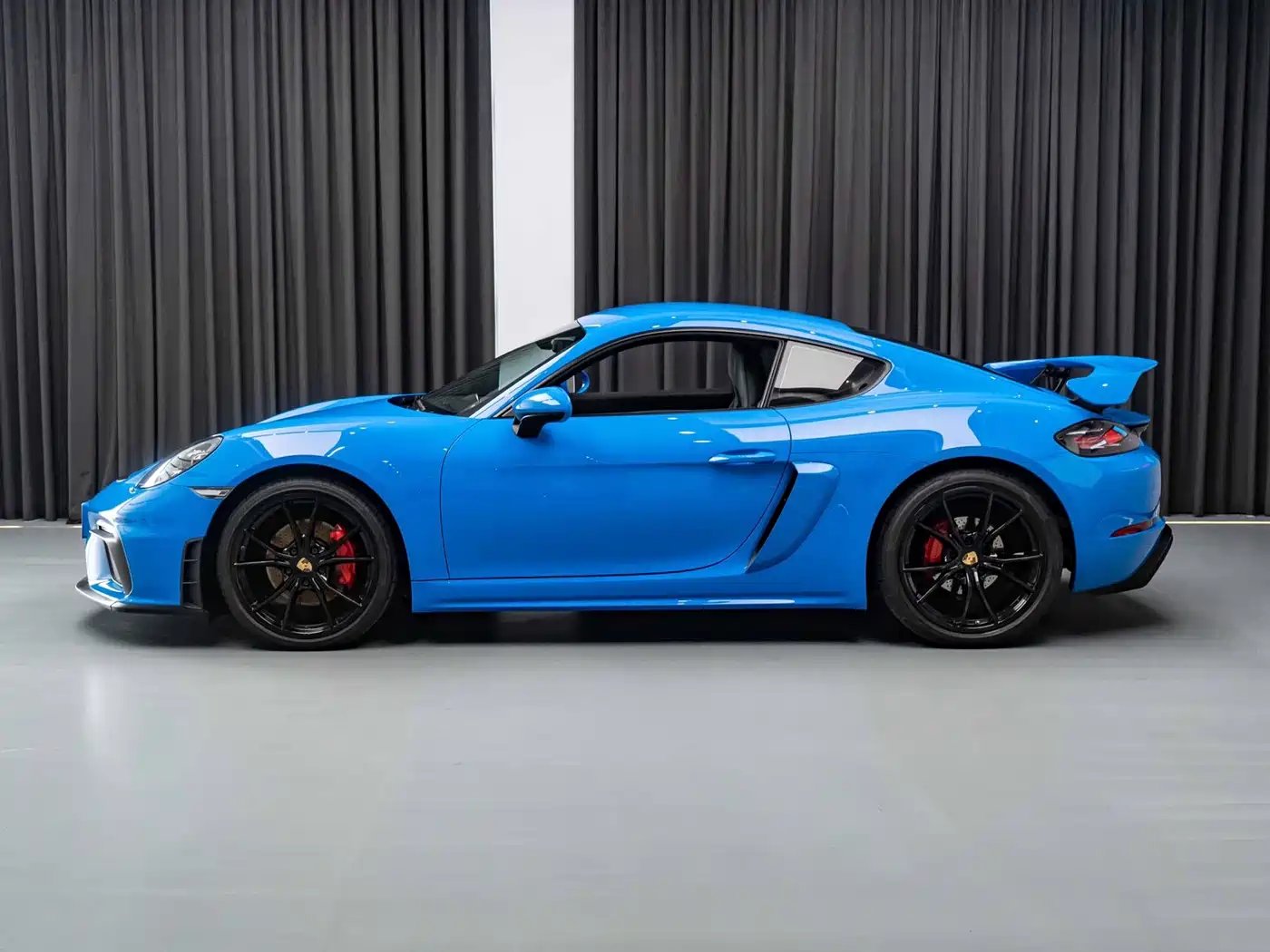 Porsche 718 2022 Cayman 2.0T фото 3